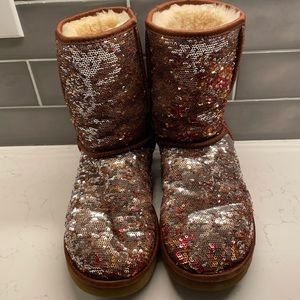 Woman’s size 8 UGG boots copper color with Sequins